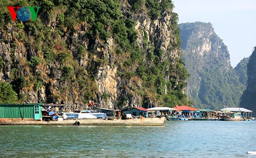 Fishing villages in the sea - ảnh 5